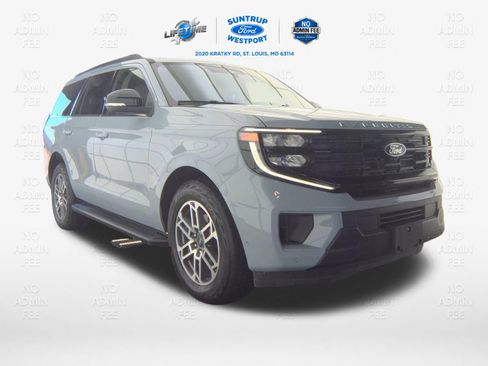 Used 2025 Ford Expedition Active AWD/4WD image 7