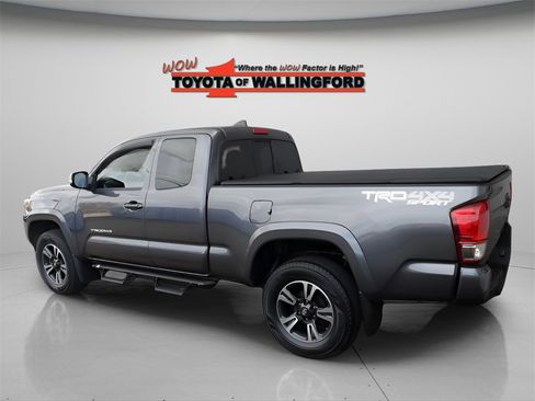 Certified 2017 Toyota Tacoma TRD Sport image 6