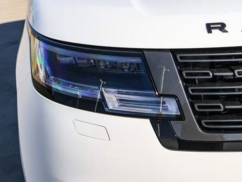 New 2025 Land Rover Range Rover SE image 10
