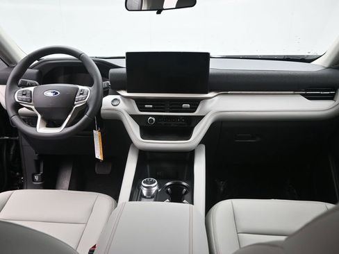 New 2026 Ford Explorer Active w/ Active Comfort Package image 28