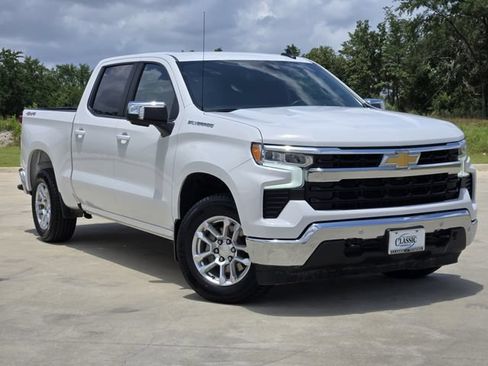 Used 2025 Chevrolet Silverado 1500 LT w/ Safety Package AWD/4WD image 1