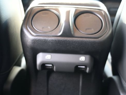 New 2025 Jeep Gladiator Sport image 23