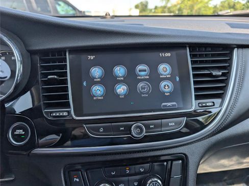 Used 2021 Buick Encore Preferred w/ Safety Package II FWD image 27