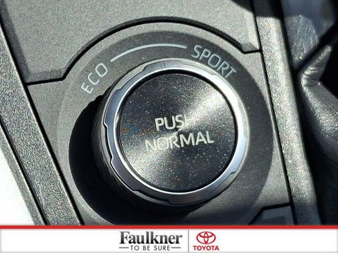 Certified 2025 Toyota RAV4 XLE AWD/4WD image 23