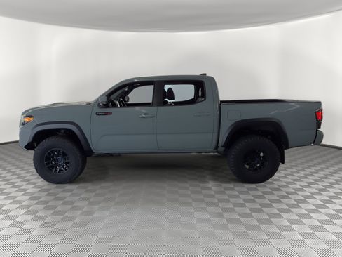 Used 2021 Toyota Tacoma TRD Pro AWD/4WD image 2