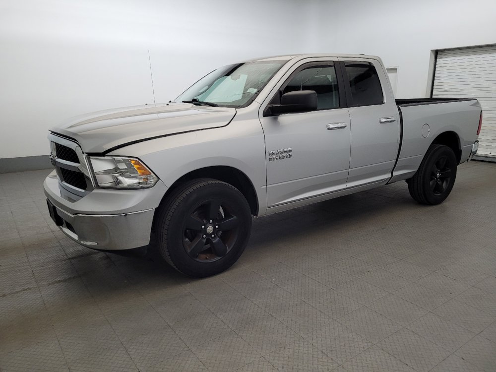 Used 2016 RAM 1500 Classic SLT AWD/4WD image 2