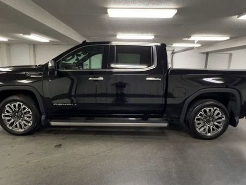 Certified 2025 GMC Sierra 1500 Denali Ultimate AWD/4WD image 5