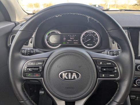 Used 2019 Kia Niro LX image 27