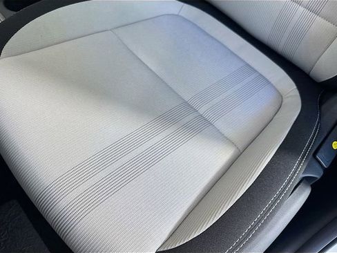 New 2025 Hyundai Venue SEL FWD image 23