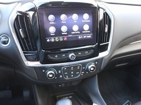 Used 2023 Chevrolet Traverse High Country image 8