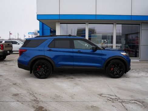 Used 2021 Ford Explorer ST w/ ST Street Pack image 37
