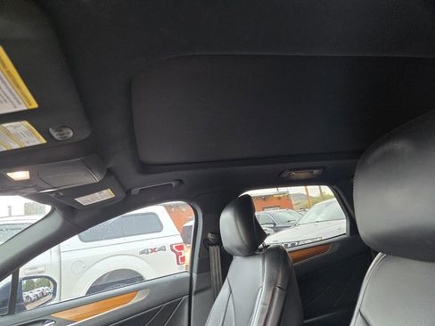 Used 2019 Lincoln MKC Reserve image 17