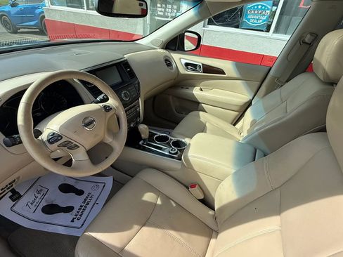 Used 2013 Nissan Pathfinder SL w/ SL Premium Pkg image 10