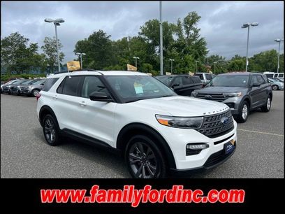 Certified 2022 Ford Explorer XLT w/ Equipment Group 202A