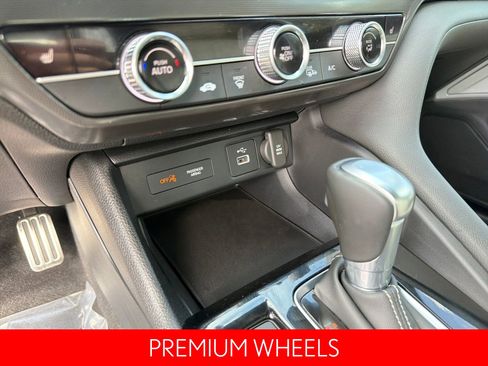Used 2025 Acura Integra A-Spec image 19