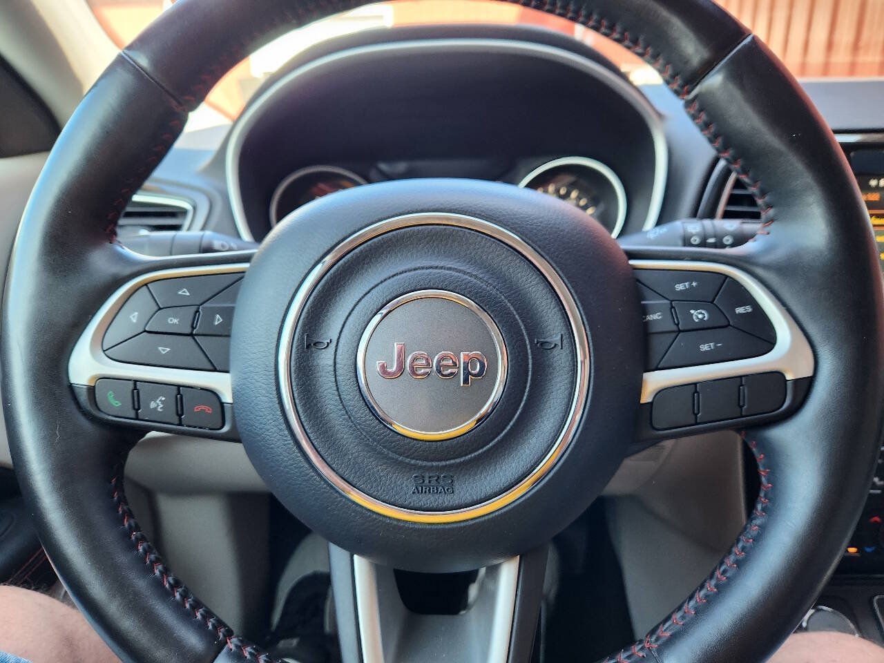 Used 2019 Jeep Compass Limited w/ Safety & Security Group AWD/4WD image 6