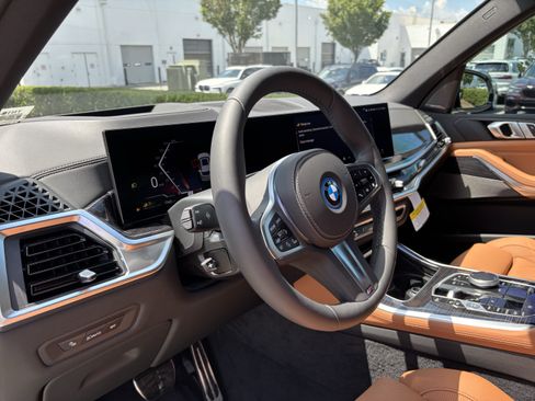 New 2026 BMW X5 xDrive50e w/ M Sport Package AWD/4WD image 16