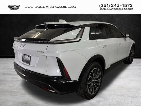 New 2026 Cadillac Lyriq Sport w/ LPO, Floor Liner Package AWD/4WD image 2