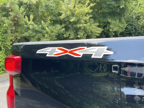 Used 2022 Chevrolet Silverado 1500 RST w/ Max Trailering Package AWD/4WD image 41