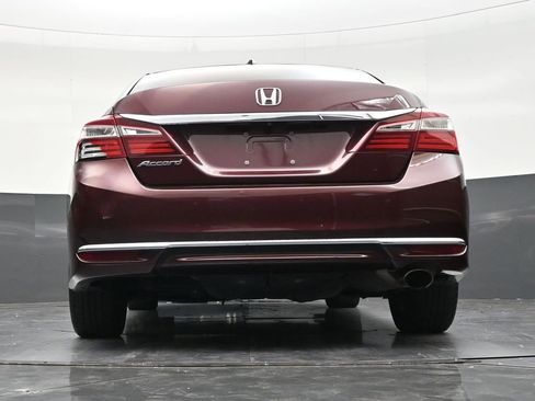 Used 2017 Honda Accord EX-L image 24
