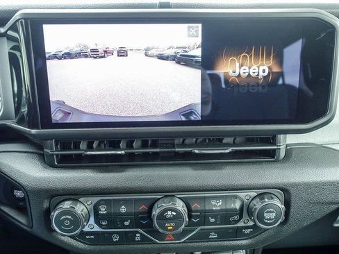 New 2026 Jeep Gladiator Sport AWD/4WD image 29