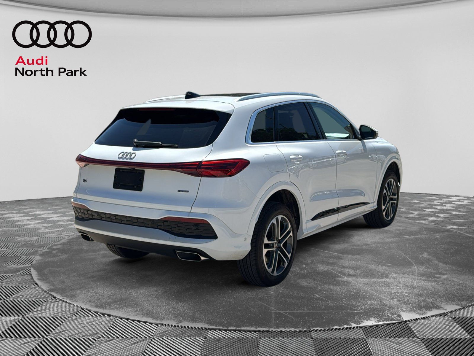 New 2026 Audi Q5 Premium Plus AWD/4WD image 7