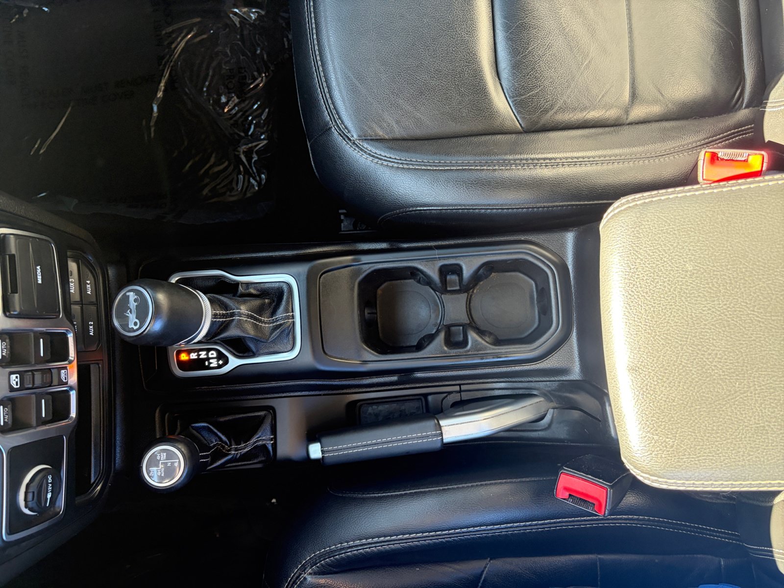Used 2019 Jeep Wrangler Unlimited Sahara w/ Quick Order Package 24M Moab AWD/4WD image 27