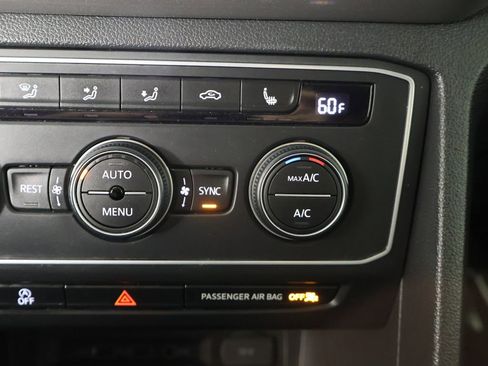 Used 2021 Volkswagen Atlas SE w/ Panoramic Sunroof Package AWD/4WD image 47