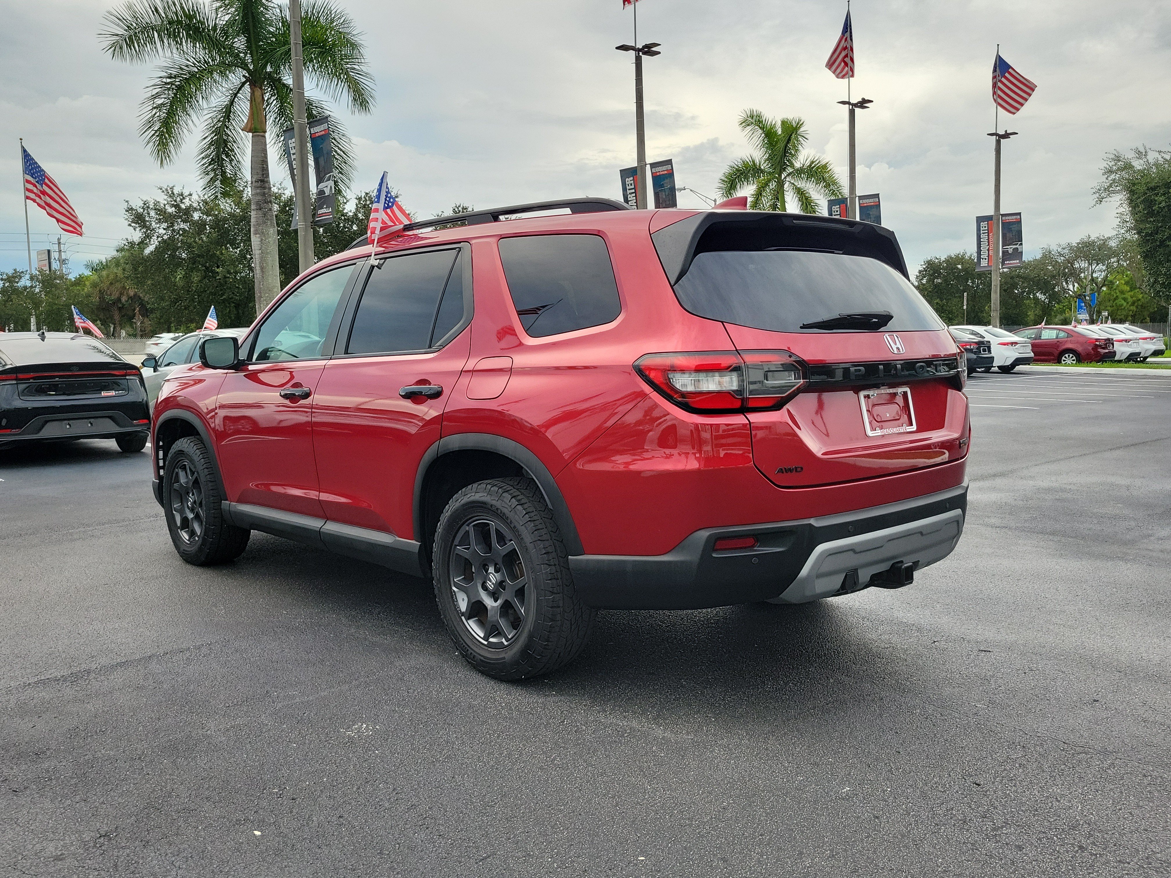 Used 2024 Honda Pilot TrailSport image 8