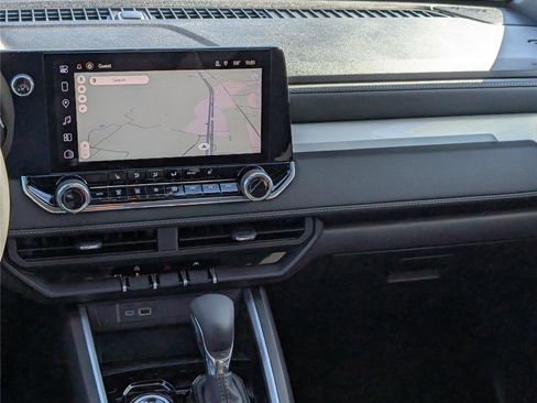 New 2026 Chevrolet Colorado LT image 12