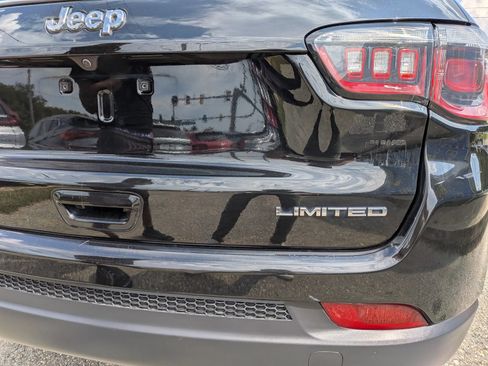 Used 2019 Jeep Compass Limited AWD/4WD image 16