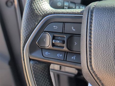 Used 2025 Toyota Tacoma TRD Off-Road AWD/4WD image 30