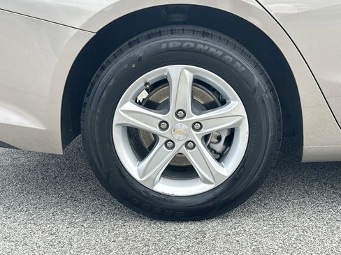 Used 2024 Chevrolet Malibu LT image 17