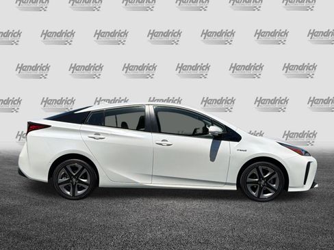 Used 2019 Toyota Prius XLE FWD image 3