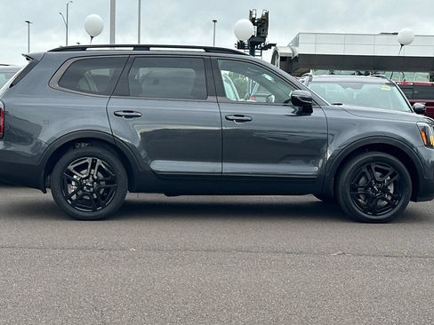 Used 2024 Kia Telluride SX Prestige X-Line AWD/4WD image 3