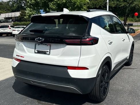 Used 2023 Chevrolet Bolt EUV Premier w/ Sun & Sound Package FWD image 3