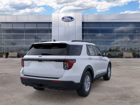 New 2026 Ford Explorer Active RWD image 8