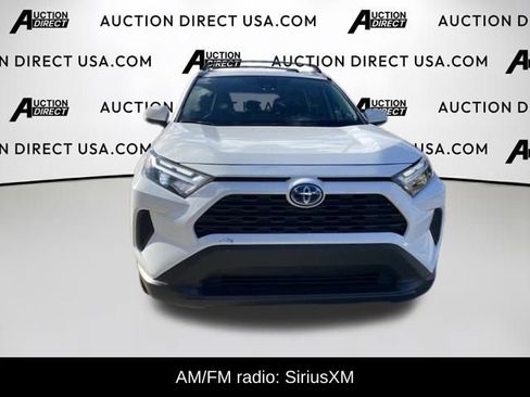 Used 2022 Toyota RAV4 XLE image 2