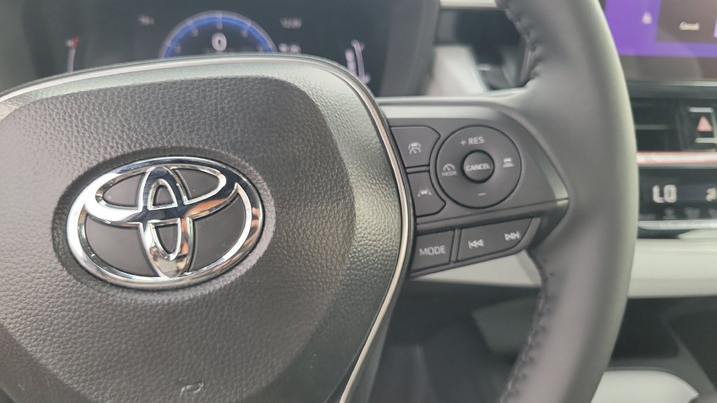Used 2026 Toyota Corolla SE FWD image 19
