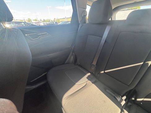 Used 2025 Kia Sportage LX AWD/4WD image 37