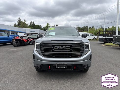 Used 2026 GMC Sierra 1500 AT4 w/ AT4 Premium Package AWD/4WD image 8