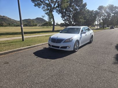 Used 2014 Hyundai Equus Signature