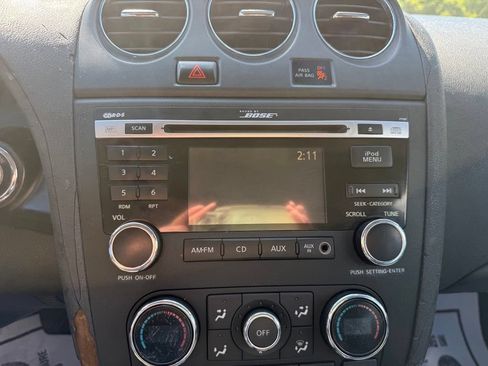 Used 2010 Nissan Altima 2.5 SL w/ SL Pkg FWD image 12