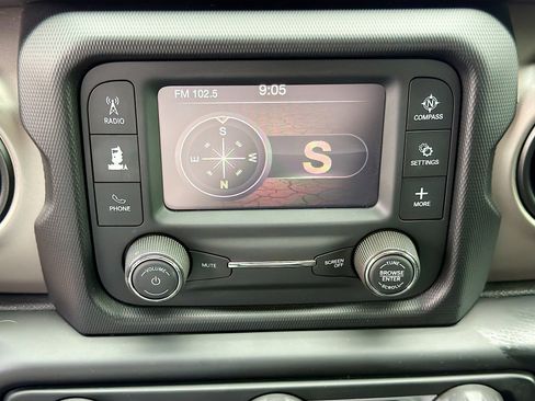 Used 2020 Jeep Wrangler Unlimited Sport image 30