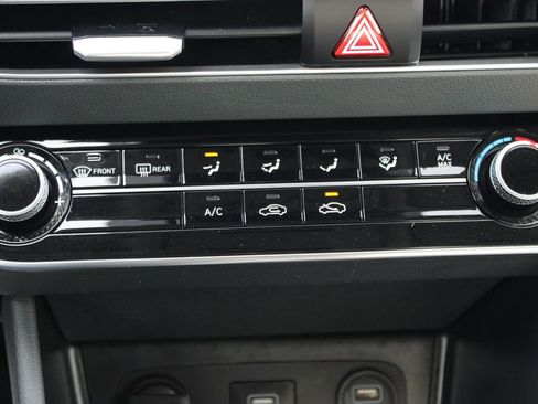 Used 2023 Hyundai Sonata SE w/ Cargo Package FWD image 26