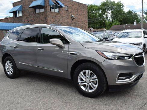 Used 2019 Buick Enclave Essence FWD image 4