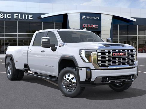 New 2026 GMC Sierra 3500 Denali w/ Denali Reserve Package image 7