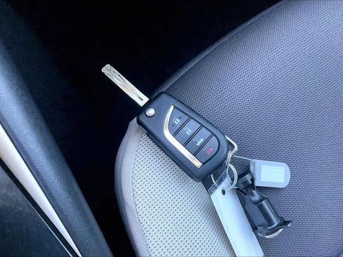 Used 2025 Toyota Corolla LE FWD image 14
