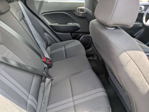 Used 2025 Hyundai Venue SEL FWD image 29