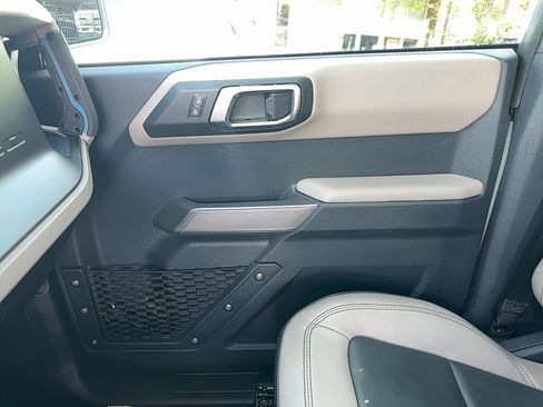 Used 2022 Ford Bronco Wildtrak image 20